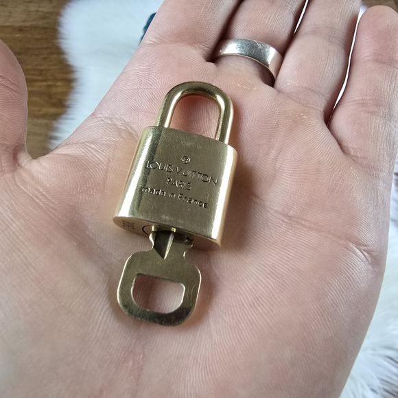 Authentic LV Lock & Key #308 - Picture 13 of 16